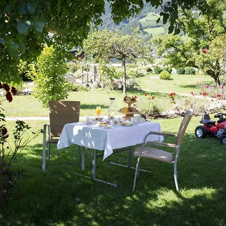 Ledererhof *